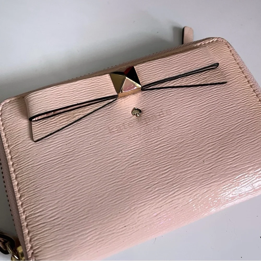 Kate Spade • Pink Bow Wallet / Phone Holder Wristlet